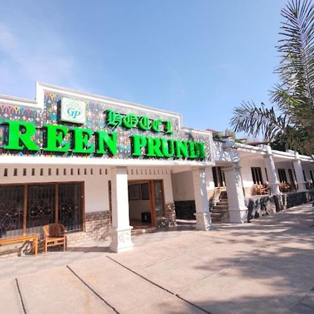 Hotel Green Prundi Labuan Bajo Exteriör bild