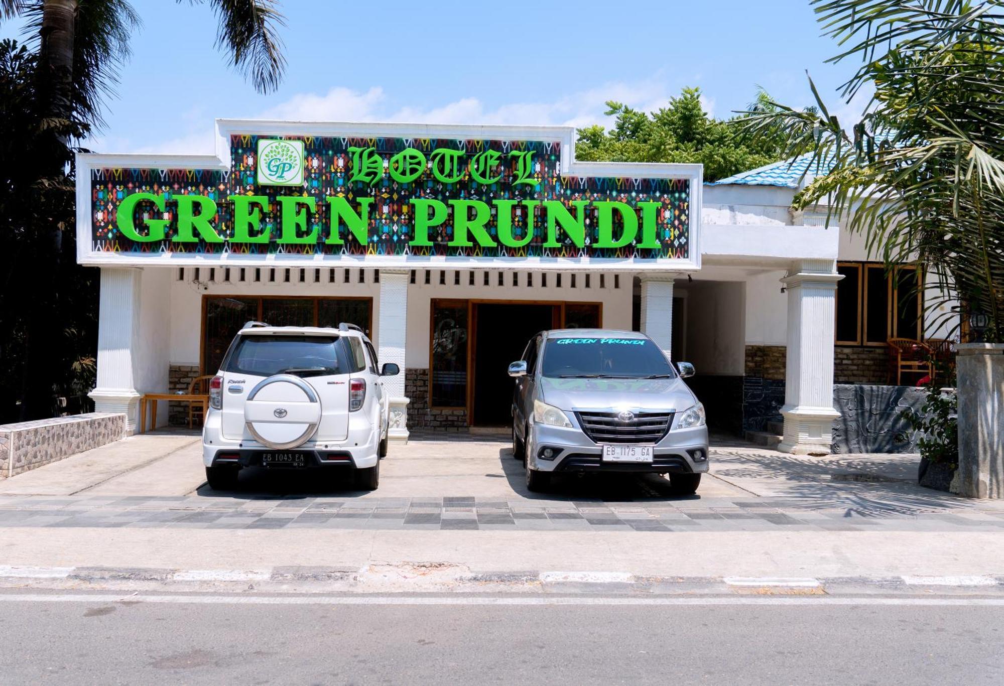 Hotel Green Prundi Labuan Bajo Exteriör bild